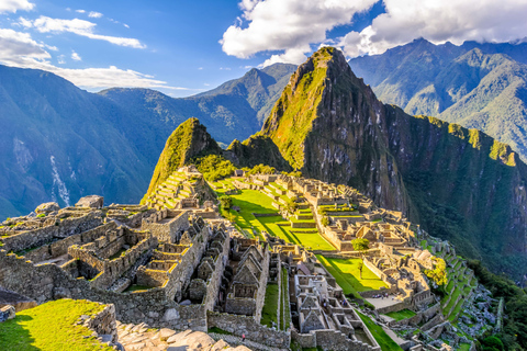 Cusco: 4-tägiger Lares-Treck zum Machu Pichu mit Panoramazug