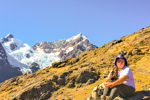 Cusco: 4-tägiger Lares-Treck zum Machu Pichu mit Panoramazug