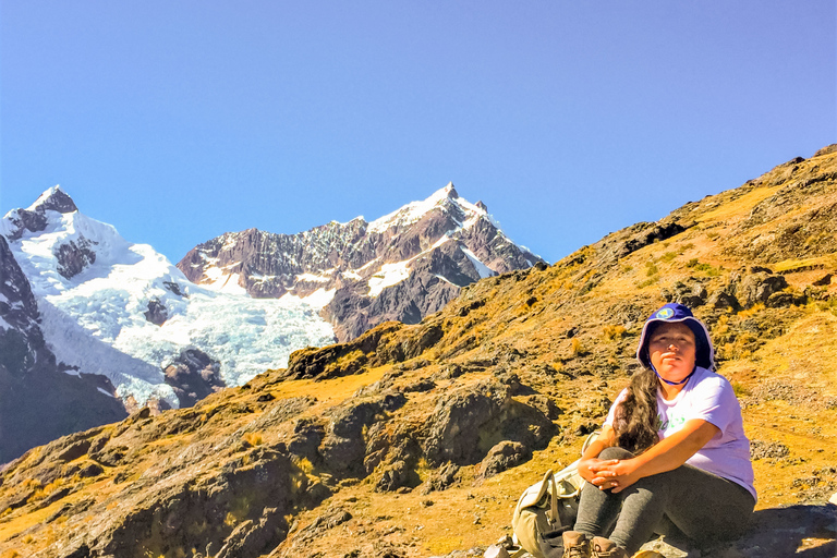 Cusco: 4-dniowa wędrówka Lares do Machu Picchu z panoramicznym pociągiem