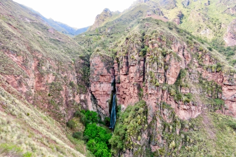 Van Cusco: Perolniyoc-waterval Hele dag Trek heilige valleiVan Cusco: Perolniyoc-waterval dagtour
