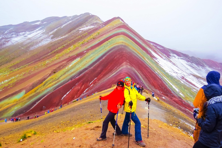 Ab Cusco: Tageswanderung zum Rainbow Mountain mit MahlzeitenGruppentour ab Treffpunkt ohne Eintrittskarte