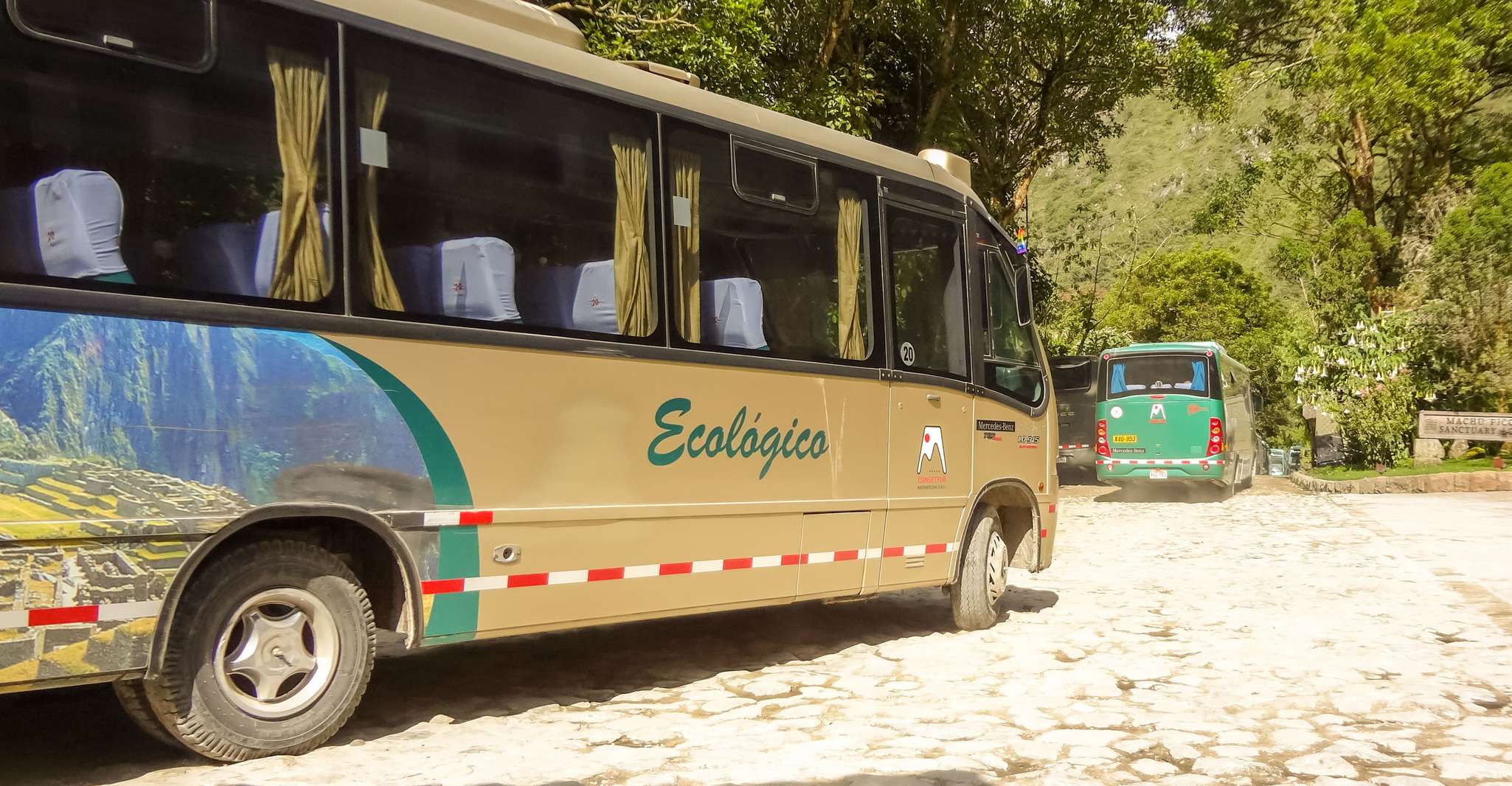 Aguas Calientes, Machu Picchu Official Ticket, Bus, & Guide - Hizvo