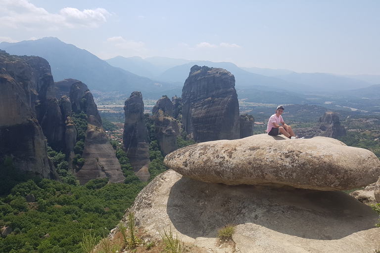 Depuis Thessalonique : train jusqu'à Meteora et monastèreOption standard