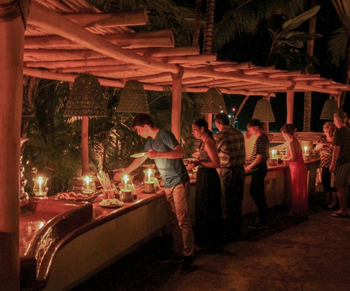 Puerto Vallarta: Rhythms of the Night Cruise & Dinner Show