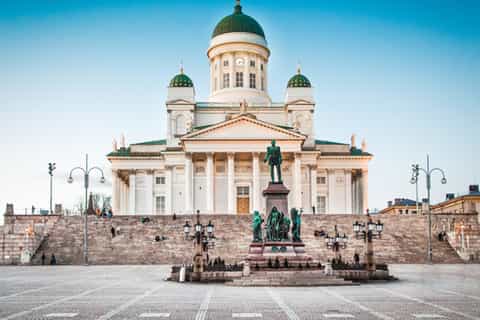Helsinki: 5-hour City and Nuuksio Reindeer Park Tour
