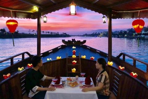 Hoi An: Schifffahrt bei Sonnenuntergang mit Dinner