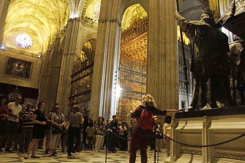 Seville: Guided Sightseeing Day Tour