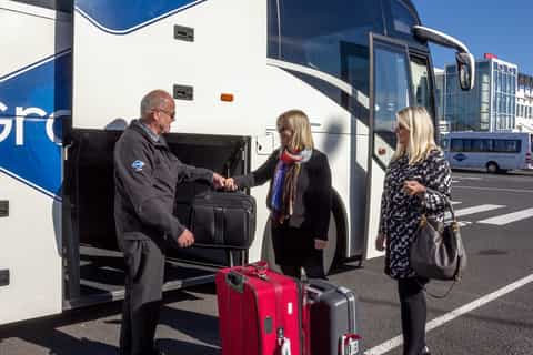 Keflavík Airport (KEF): Bus Transfer to/from Reykjavik