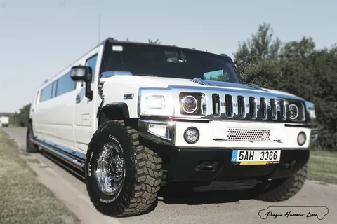 Praag: Prive Hummer-Limousine Transfer
