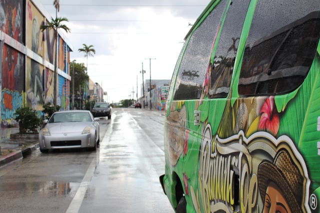 Miami : Tour de ville en bus avec prise en charge au centre-ville ou à Miami Beach