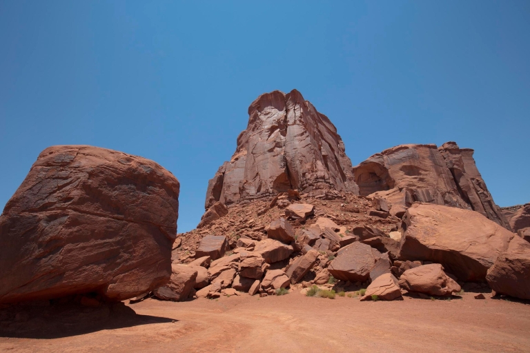 Antelope Canyon, Monument Valley & Horseshoe Bend 3-Day Tour Triple Occupancy Room