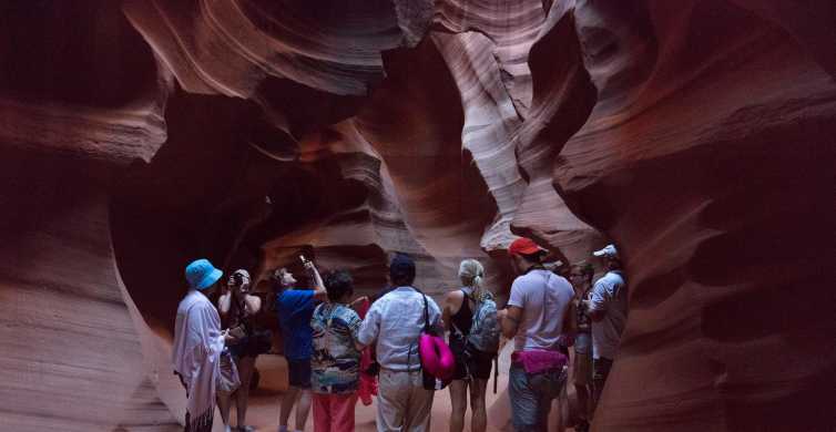 Antelope Canyon, Monument Valley & Horseshoe Bend 3-Day Tour