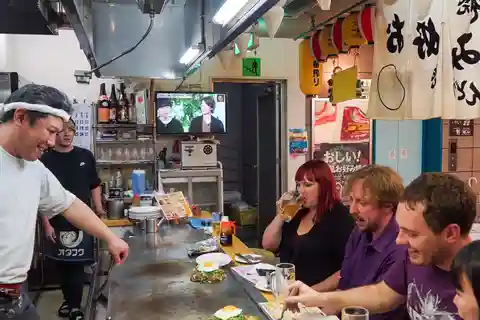 Hiroshima: Bar Hopping Food Tour