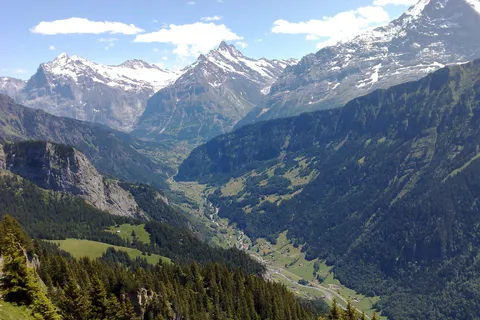 Free-Day in Interlaken Village from Lausanne