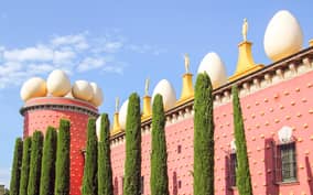 From Barcelona: Girona, Figueres and Dalí Museum Day Tour