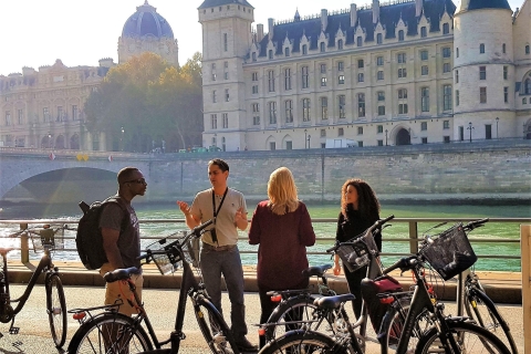 Paris : visite à vélo des trésors de la villeVisite en allemand