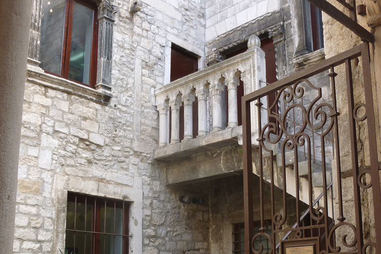 Split: Game of Thrones Tour with Diocletian's Palace Cellar Shared Tour