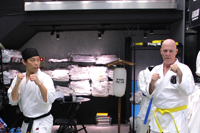Tokyo: Karate Experience with Former All-Japan Champion PRIVATE Karate Session with Karate Gi(uniform)