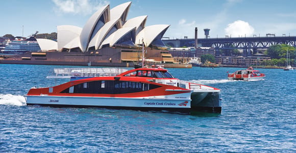 Sydney: Hop-on Hop-off Harbour Cruise with Commentary