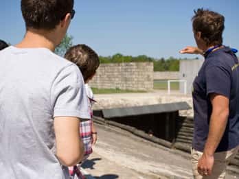 Ab Berlin: Halbtagestour zur Gedenkstätte Sachsenhausen Ab Berlin: Halbtagestour zur Gedenkstätte Sachsenhausen