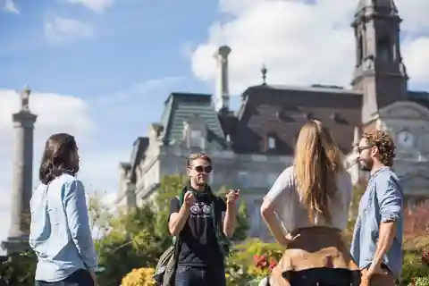 Excursão a pé guiada "Highlights & Hidden Gems of Old Montreal