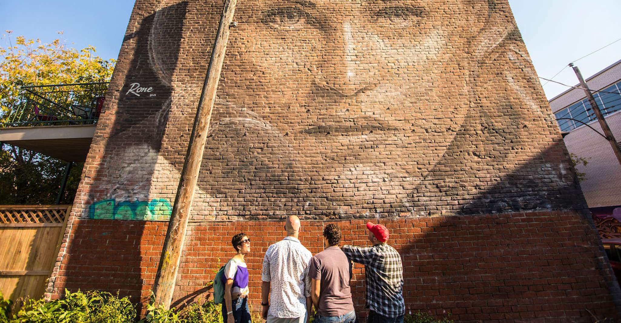 Montreal, Street Art & Mural 2-Hour Guided Walking Tour - Hizvo