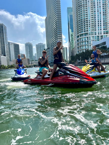 Miami : Aventure guidée en jet ski dans la baie de Biscayne et à Miami Beach