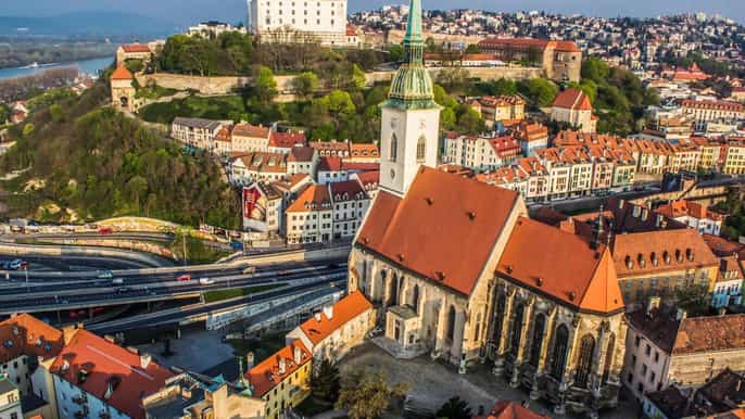 bratislava grand city tour with devin castle
