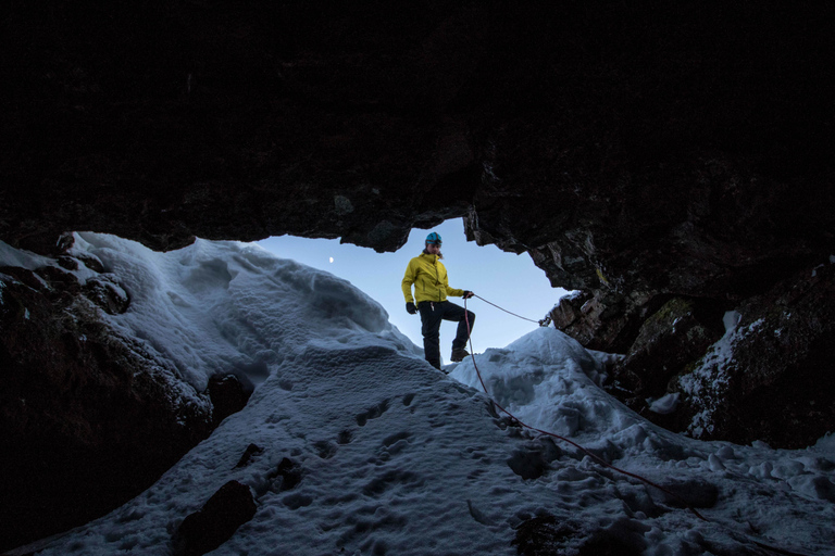 Leidarendi Cave: Lava Tunnel Caving from Reykjavik