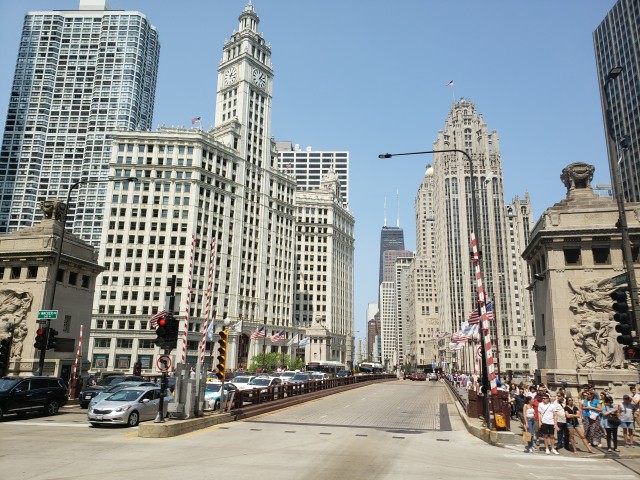 Chicago: Magnificent Mile Walking Tour