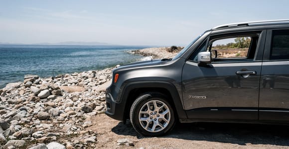 Mykonos: Private Island Tour with local guide -Jeep Renegade