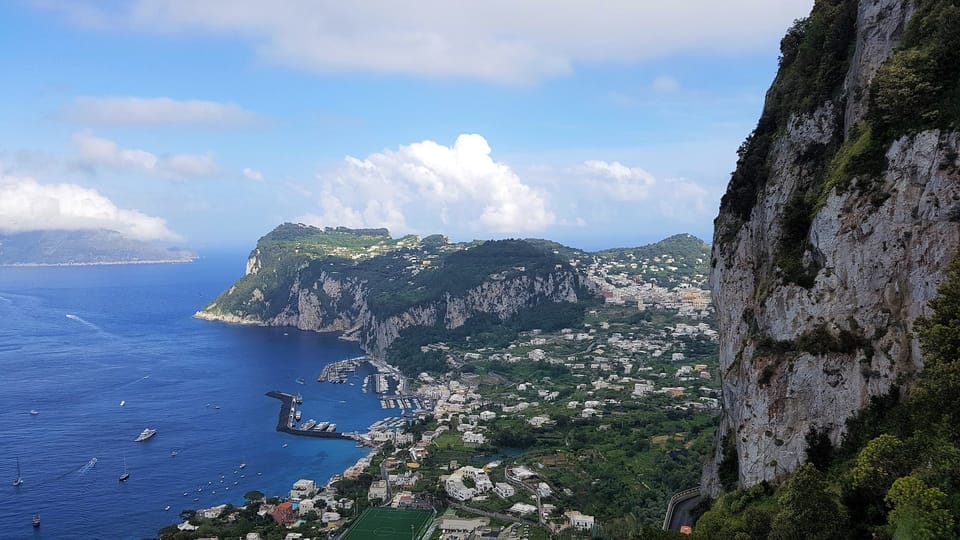 Capri: DIY Day Trip with Blue Grotto, Funicular & Lunch