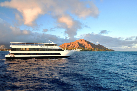 Oahu: Seasonal Whale Watch Cruise Oahu: Waikiki Whale Watch Cruise