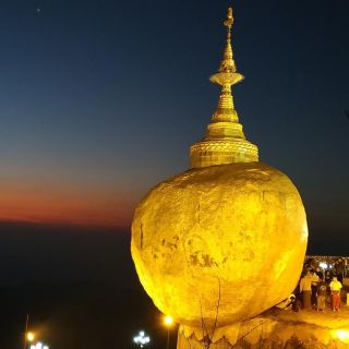 Из Янгона: Ночной тур в Золотую Скалу и Пегу