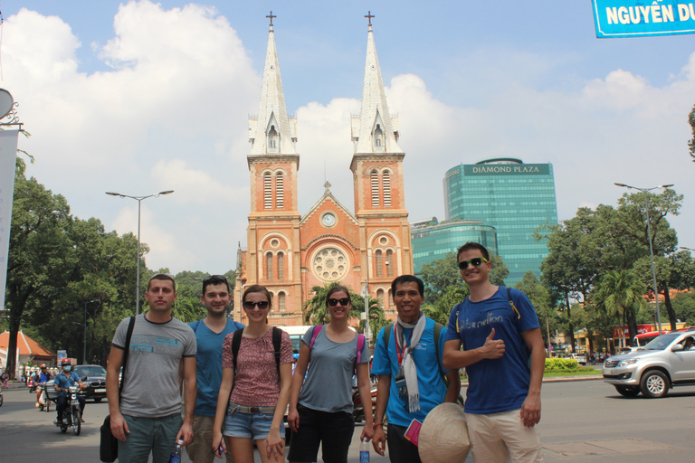 Saigon: visite privée d'une demi-journée en voiture de Ho Chi Minh-Ville