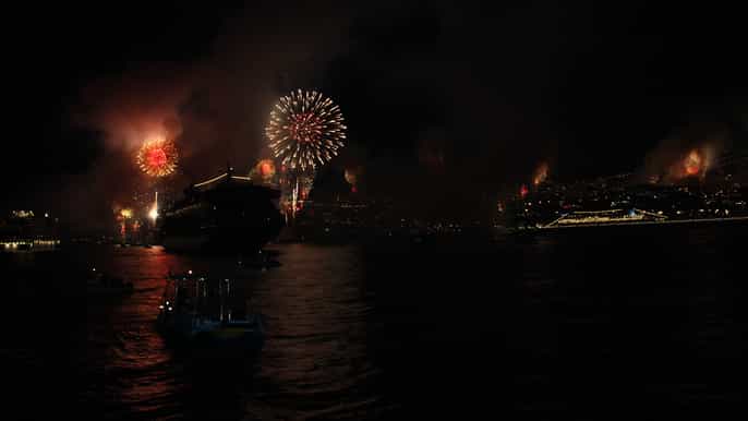 funchal new years eve fireworks by catamaran