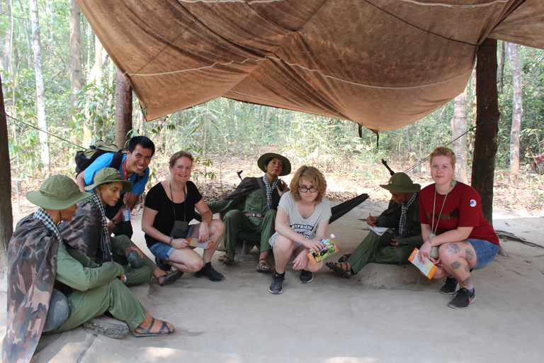 Ho-Chi-Minh-Stadt: Private Cu-Chi-Tunnel und Cao-Dai-Tempel