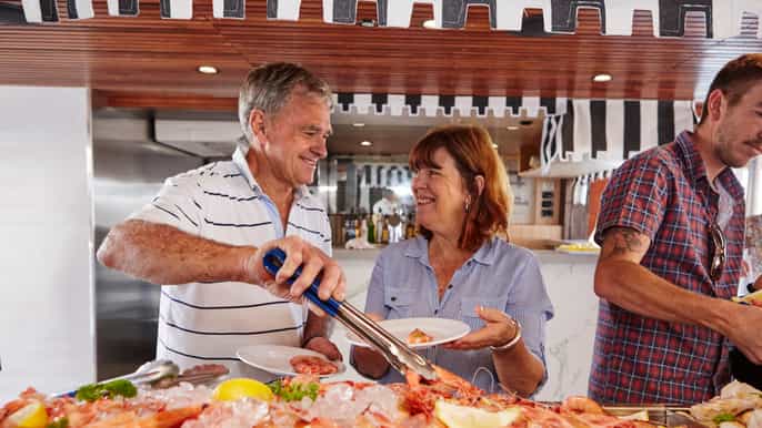 gold coast 2hour surfers paradise cruise with buffet lunch