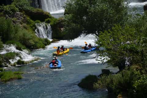 Zrmanja: 5-Hour Canoe or Kayak Trip in Kaštel Žegarski