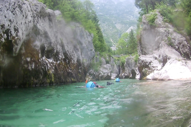 Von Bovec aus: Schnorcheln und Flusswandern im Soča-TalAb Bovec: Schnorcheln in der Soča-Schlucht
