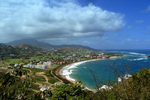 Basseterre: Ultimate Rum Runners Tour