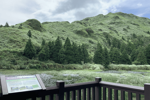 Van Taipei: privétour Yangmingshan-vulkaan en natuurPrivé Yangmingshan-vulkaantour