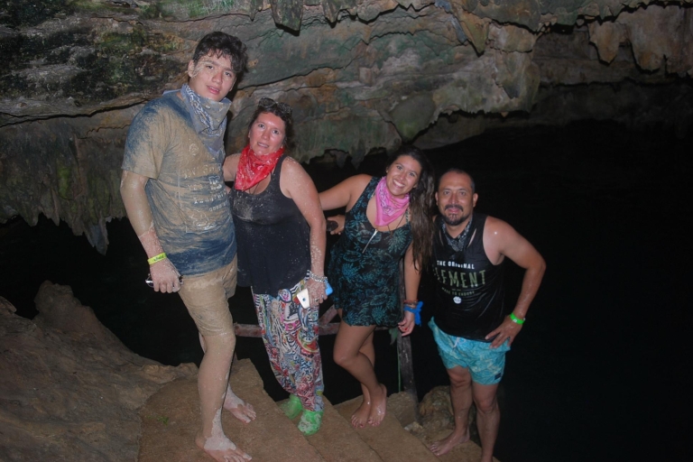 Punta Cana: aventura todoterreno en cuatrimotoPunta Cana: aventura todoterreno en cuatrimoto compartido - español