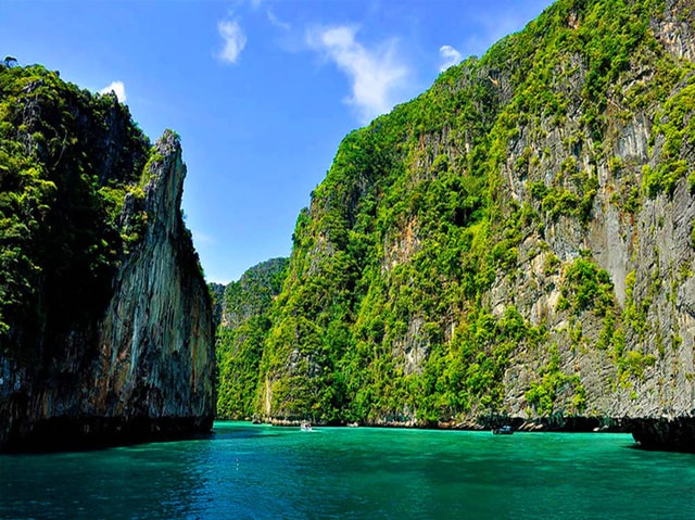 Visit From Phi Phi Beat the Crowds Island Hopping Tour in Ko Phi Phi Don