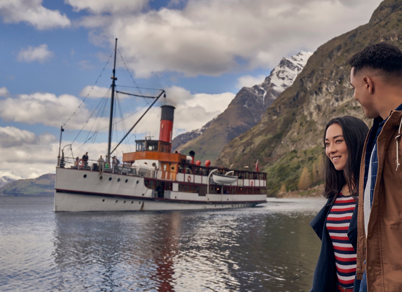 Queenstown: TSS Earnslaw Cruise & Walter Peak m/ gourmet BBQ