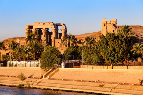 Van Luxor: privé dagtocht naar Edfu en Kom OmboPrivétour met drop-off in Aswan zonder toegangsprijzen