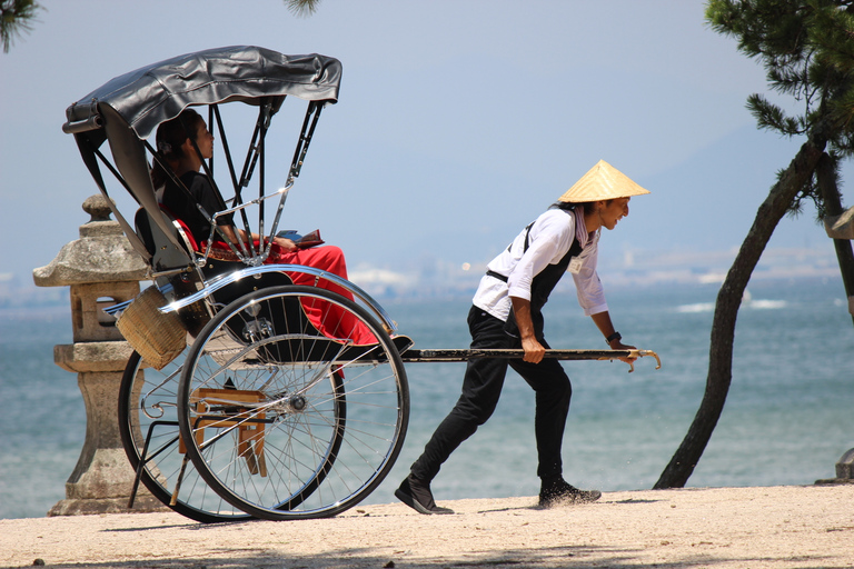 Miyajima: Private Rickshaw Tour to Itsukushima Shrine Well-Rounded Tour 70-minute Tour