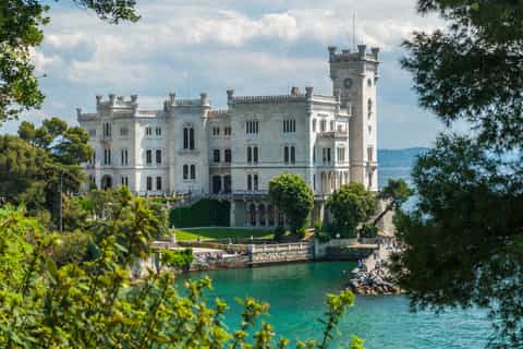Trieste: Skip-the-Line Miramare Castle & Private Transfer