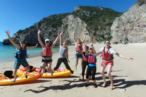 Lisbon: Sesimbra Kayak Discovery Experience
