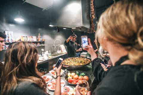 Barcelona: cocinado de paella Tour Mercado de la Boquería